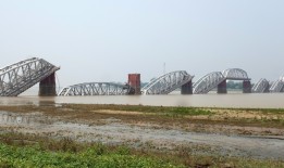 【深度】缅甸震中48小时：曼德勒的自救与他救|界面新闻 · 天下