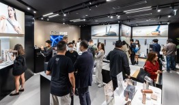 追觅在香港开出首家旗舰店，明年将重点发力北美，目标收入翻番|界面新闻 · 科技