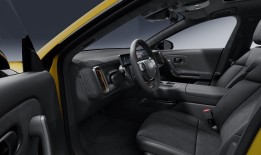 一周新车盘点 | 零跑Lafa5国内首发 新款极氪001正式上市|界面新闻 · 汽车