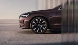 在参数罗生门之外，S90重构安全三原色|界面新闻