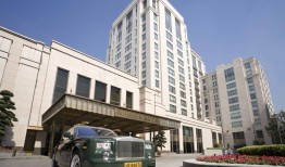 【专访】上海半岛酒店董事总经理田志秀：用服务打动人心，在城市地标中延续“半岛式优雅”|界面新闻 · 旅行