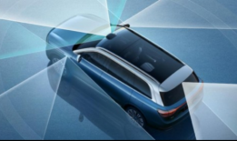 全民安全时代已至，头部企业如何引领智能辅助驾驶新标准|界面新闻