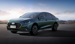 一周新车盘点 | 科尔维特旗舰车型正式发布 奇瑞艾瑞泽8 Pro增高功版本|界面新闻 · 汽车