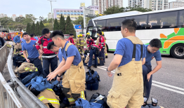 【深度】失控之火：复盘香港大埔火灾24小时|界面新闻