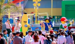 中国首座乐高乐园®正式开园，开启国际IP亲子主题乐园创想之旅|界面新闻 · 旅行