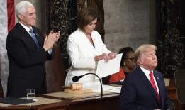 在特朗普演讲时抗议后被赶出国会，议员格林是啥来头？|界面新闻 · 天下