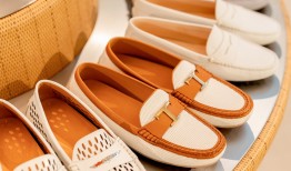 香奈儿发布全新手袋，TOD’S再现意大利夏日风光｜是日美好事物|界面新闻 · 时尚