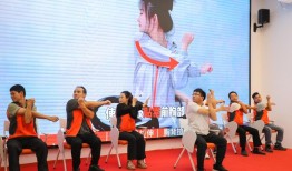 货运行业首个“司机健康中心”成立，货拉拉和深圳职防院联合运营|界面新闻