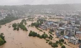 湖南龙山县暴雨成灾致37名中考生缺考，一小区3人在地下车库失联|界面新闻 · 中国