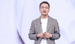 商业头条No.96 | 独家对话卢伟冰：详解小米手机高端化全路径|界面新闻 · 科技