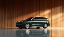 迈入30万元级市场的零跑汽车，依然想用性价比复制成功|界面新闻 · 汽车