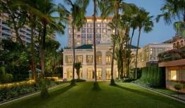 国泰航空与香港迪士尼合作，希尔顿推出在地体验项目 | 一周旅行指南|界面新闻 · 旅行