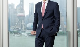 【专访】上海半岛酒店董事总经理田志秀：用服务打动人心，在城市地标中延续“半岛式优雅”|界面新闻 · 旅行