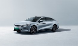 一周新车盘点 | 比亚迪双车技术平台升级 零跑B10正式上市|界面新闻 · 汽车