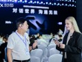 同传大模型+ AI降噪系统，科大讯飞重新定义翻译耳机|界面新闻