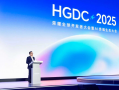 手机厂商为什么不卷模型参数了？|界面新闻 · 科技