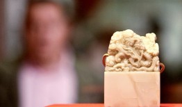 流失海外文物回归，民间力量扮演什么角色？|界面新闻 · 中国