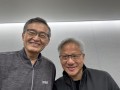 黄仁勋、陈立武同框直播，详解英伟达为何50亿美元入股英特尔|界面新闻 · 科技