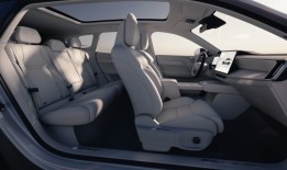 一周新车盘点 | 沃尔沃XC70正式上市 理想i6VLA大模型终身免费|界面新闻 · 汽车