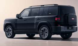 一周新车盘点 | 方程豹钛7正式上市 长安启源A07续航提升|界面新闻 · 汽车