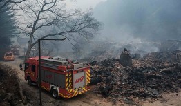 遇难者大部分为老人，韩国本轮山火成该国史上最严重山火|界面新闻 · 天下