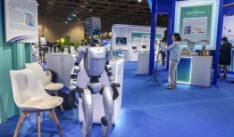 澳门也凑起了人形机器人的热闹：孵化、早期投资与量产|界面新闻