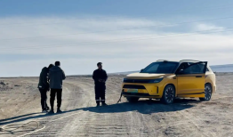 问界M9再开行业先河！原厂硬件升级 底气从何而来？|界面新闻