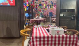 罗永浩“停战”后，西贝紧急培训厨师|界面新闻