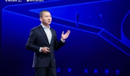 专访何毅进｜一款长青产品的周期进化论：这一次腾讯新闻会如何直面AI世代？|界面新闻