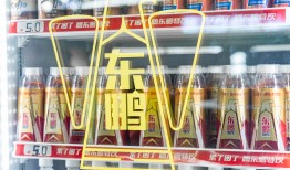 东鹏把“补水啦”卖火后还没找到下一个爆款|界面新闻