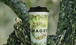 瑞幸狂发6亿张奶茶券，正面硬刚霸王茶姬|界面新闻